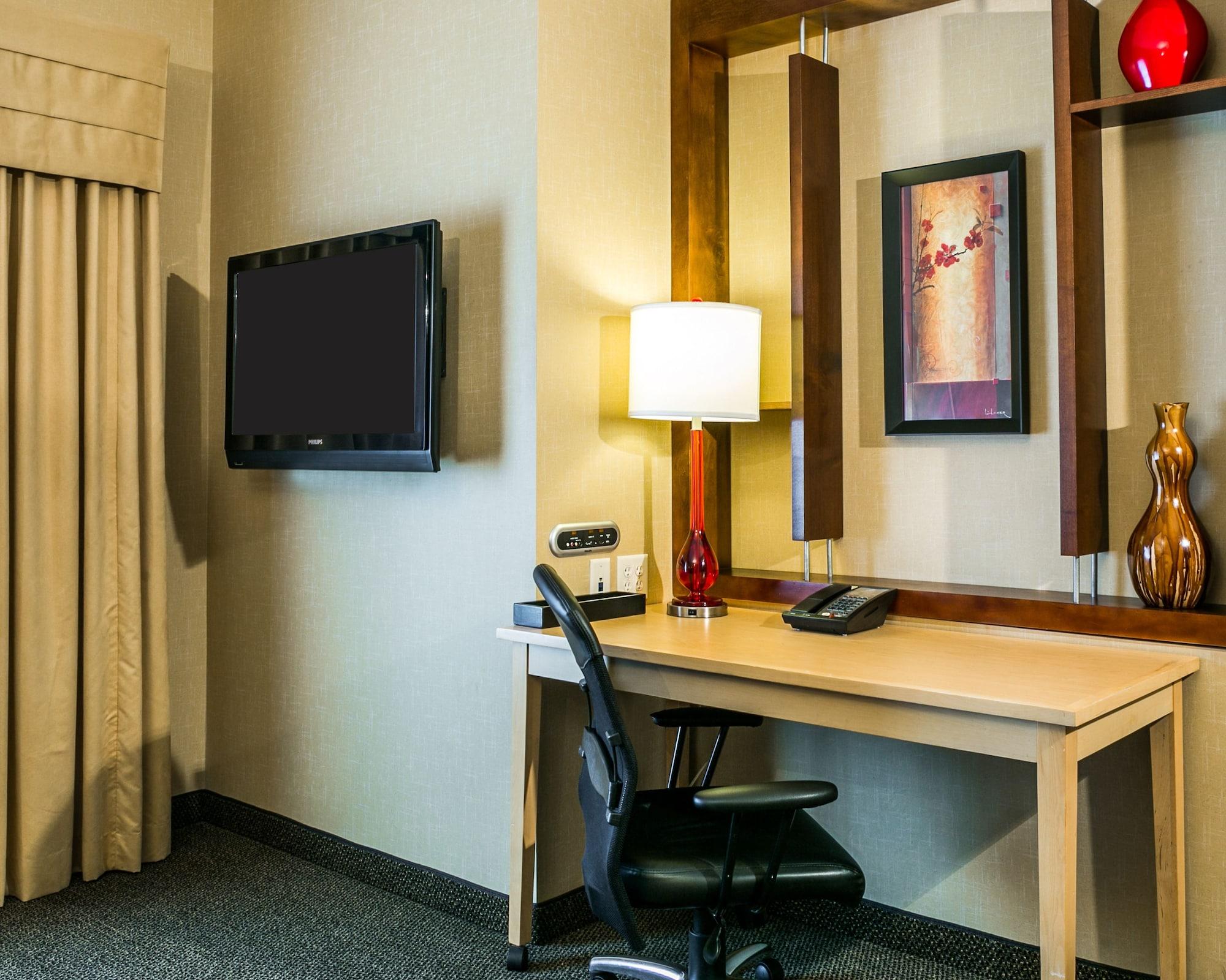 Cambria - Polaris Hotel 3*