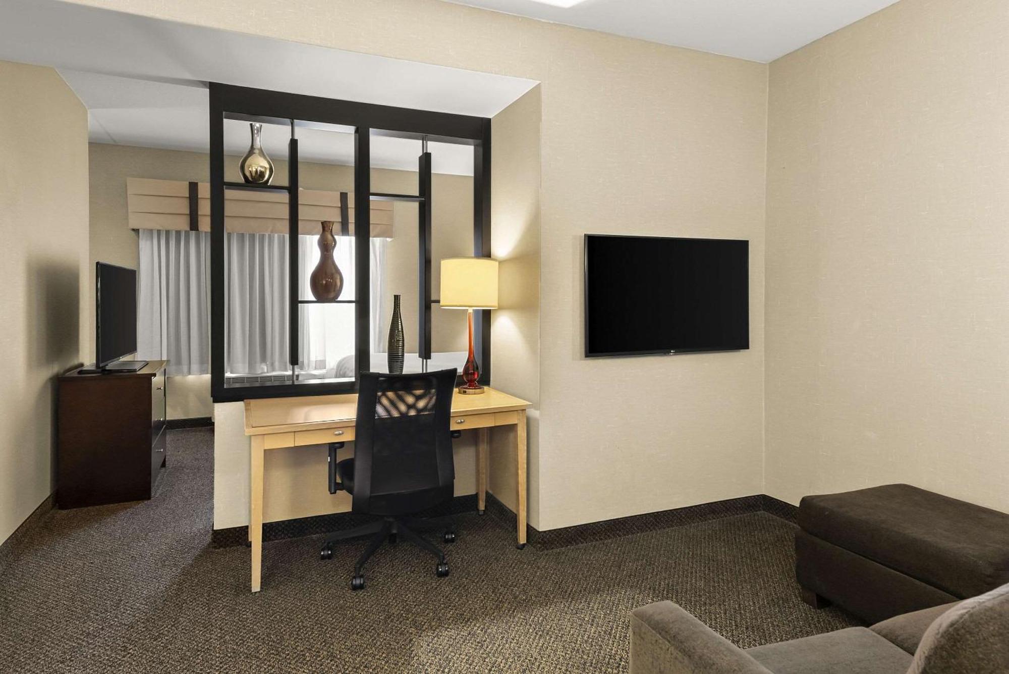 Cambria - Polaris Hotel 3*