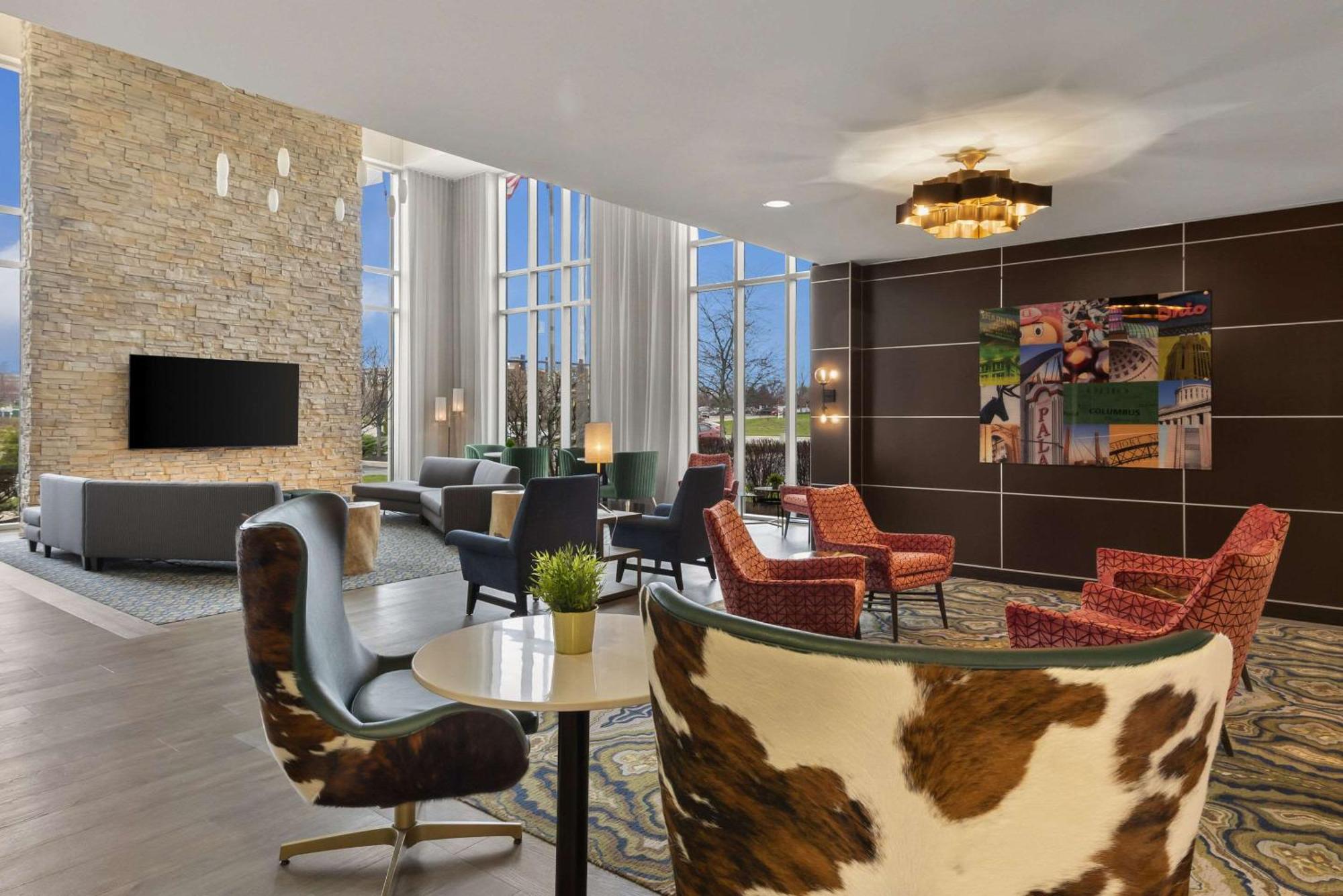 Hotel Cambria - Polaris