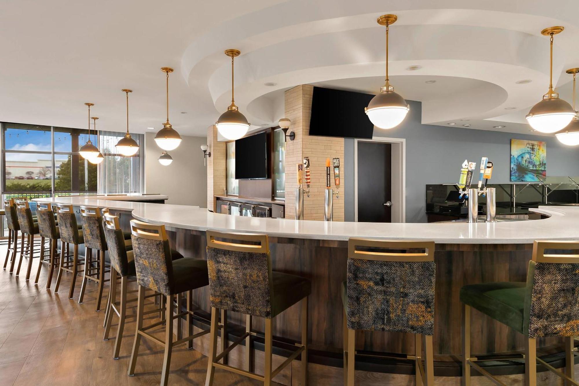 Cambria - Polaris Hotel 3*