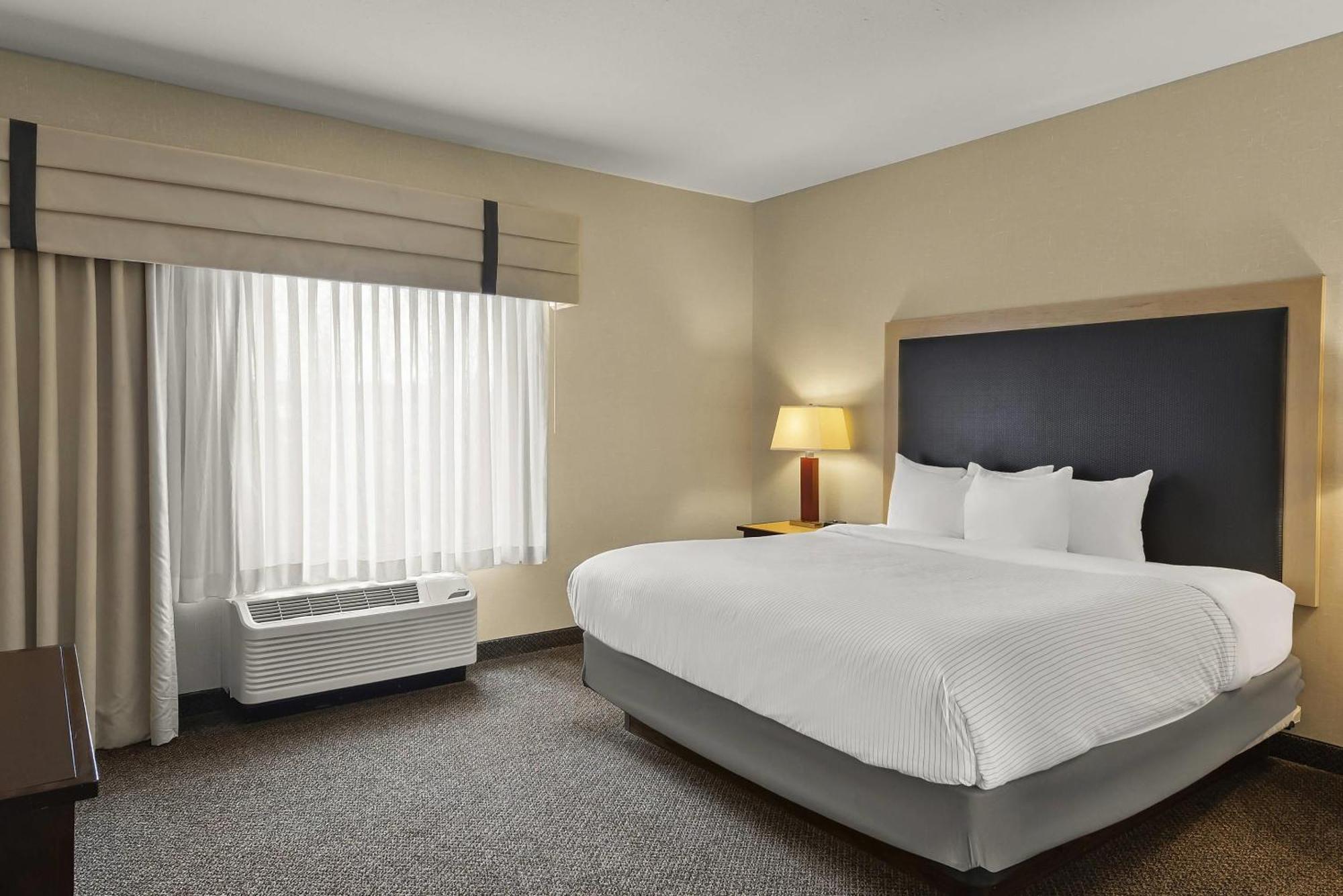 Cambria - Polaris Hotel 3*