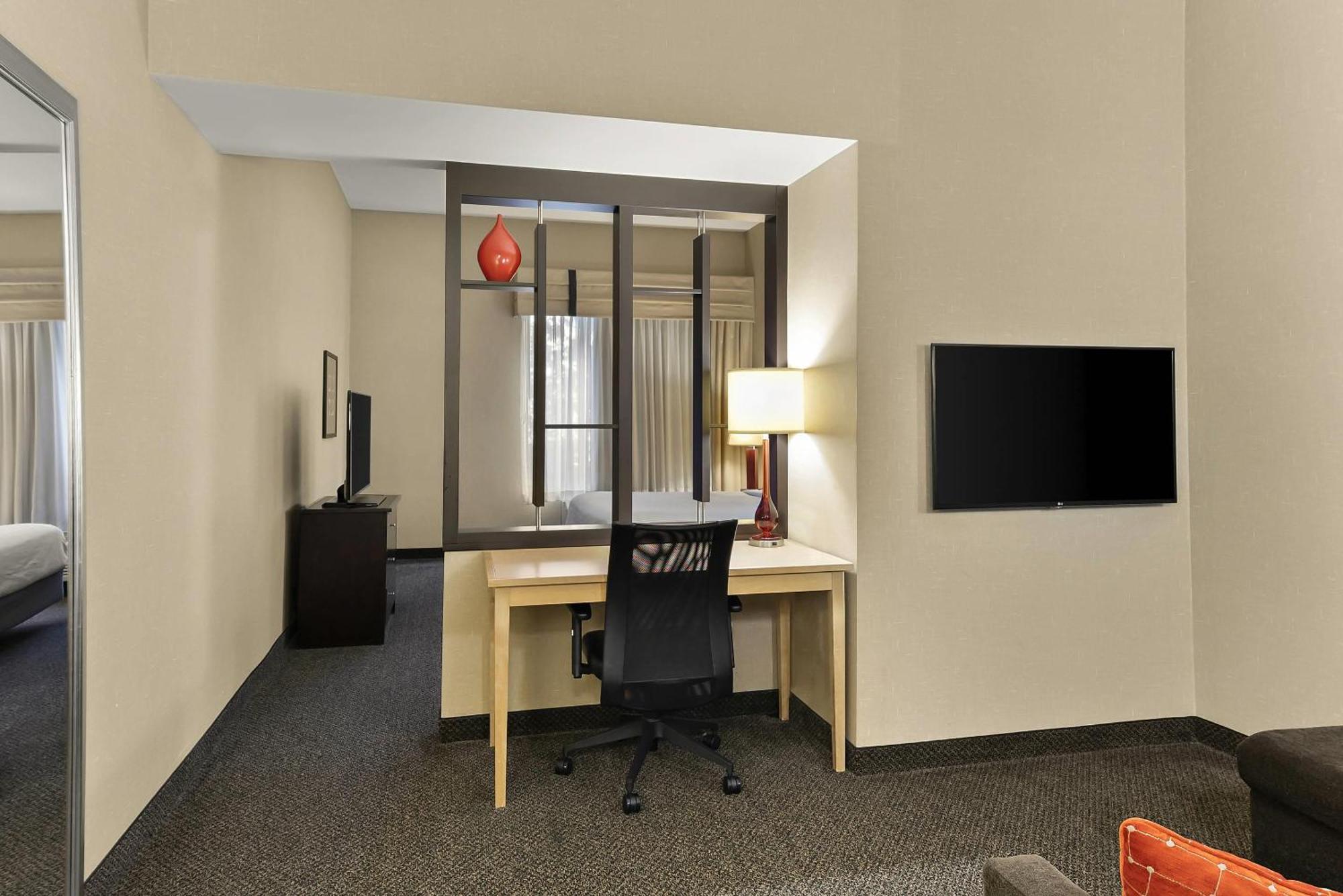 Cambria - Polaris Columbus