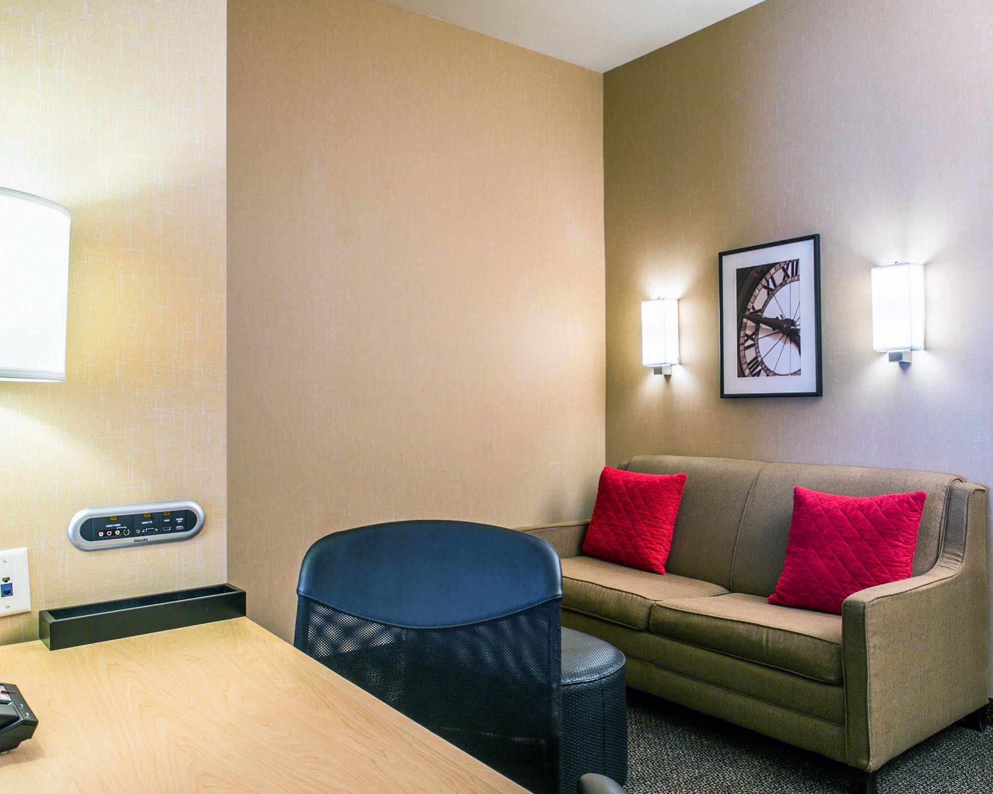 Cambria - Polaris Columbus