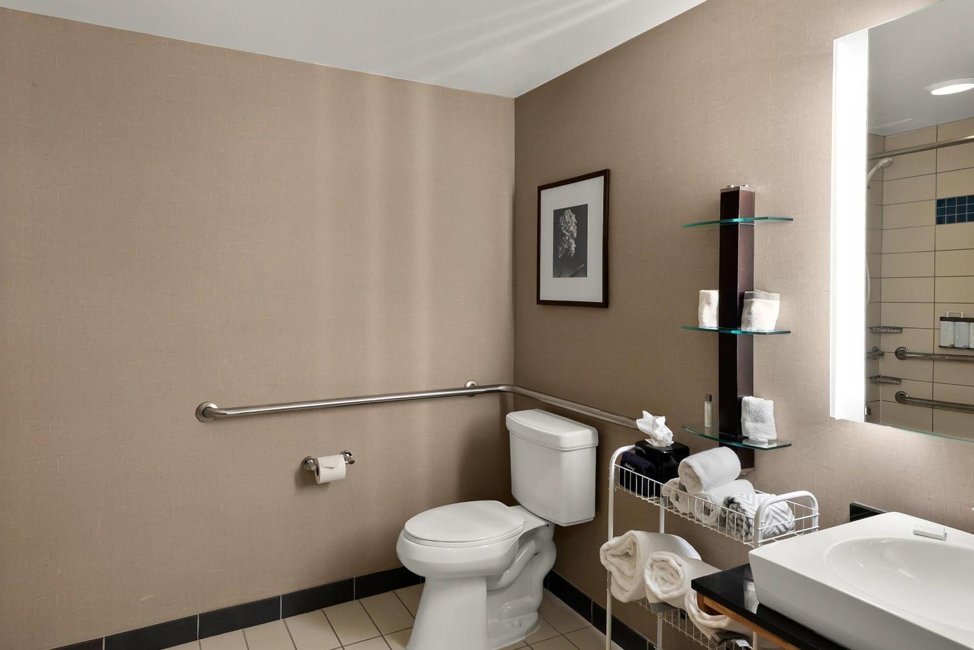 Cambria - Polaris Columbus